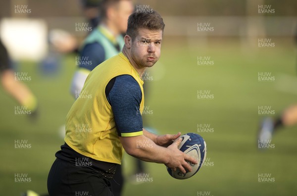 031219 - Ospreys Rugby Training - Olly Cracknell