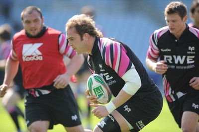 09.04.10 - Ospreys Rugby Training - Alun Wyn Jones in action during training. 