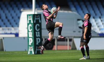 09.04.10 - Ospreys Rugby Training - Tommy Bowe in action during training. 