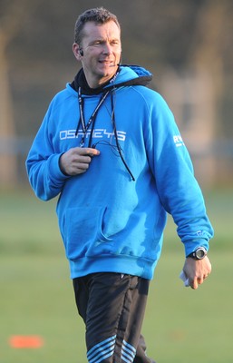 15.11.11 - Ospreys Rugby Training - Ospreys Head coach Sean Holley during training. 