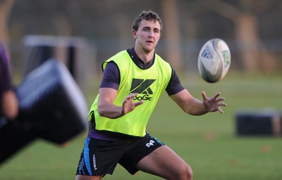 15.11.11 - Ospreys Rugby Training - Ashley Beck during training. 