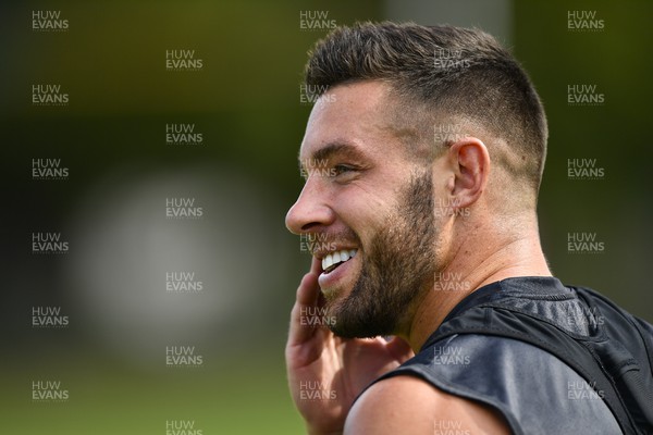220322 - Ospreys Rugby Training at Stellenbosch Academy of Sport - Rhys Webb during training session in South Africa
