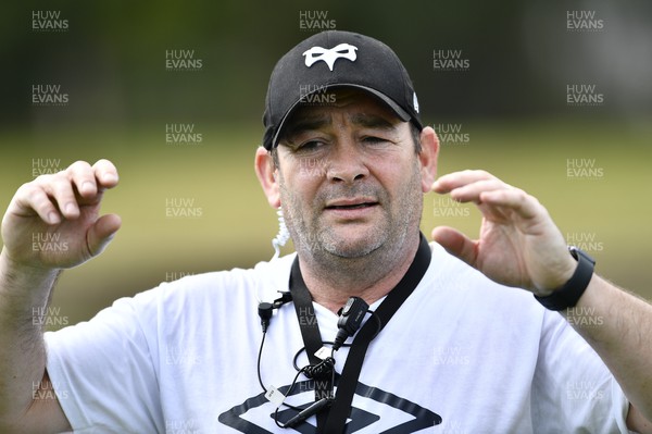220322 - Ospreys Rugby Training at Stellenbosch Academy of Sport - Dan Edwards during a training session in South Africa