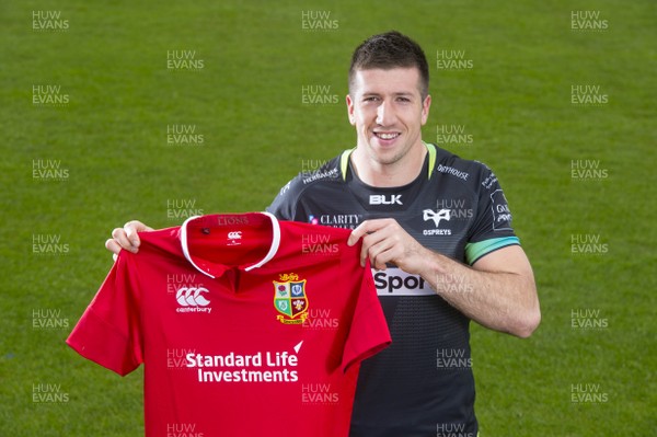 200417 -  Justin Tipuric after being named in the British & Irish Lions squad 2017 to tour New Zealand