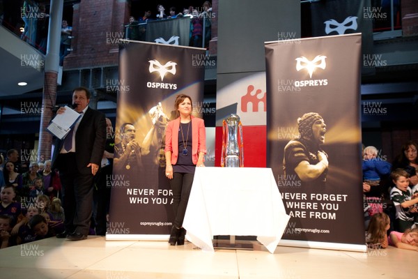 170812 - Ospreys shirt launch, Swansea -