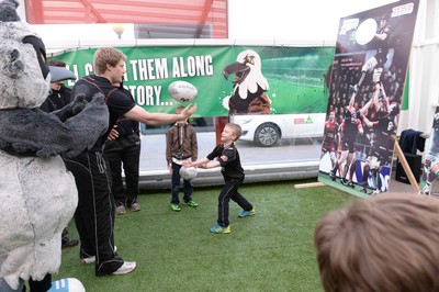 130314 - Ospreys -Signing session