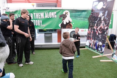 130314 - Ospreys -Signing session