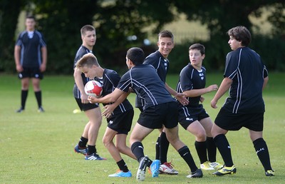 080714 - Ospreys Summer Camp -Ospreys squad give a skills master class