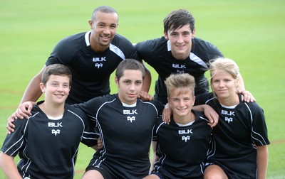 080714 - Ospreys Summer Camp -Ospreys squad give a skills master class