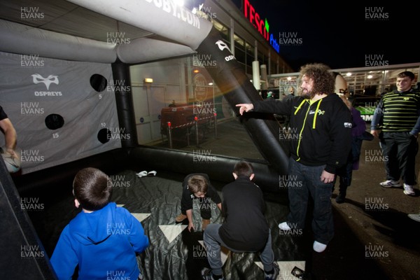 211112 - Ospreys fun evening at Tesco Fforestfach, Swansea 