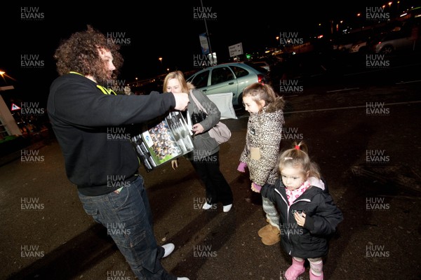 211112 - Ospreys fun evening at Tesco Fforestfach, Swansea 