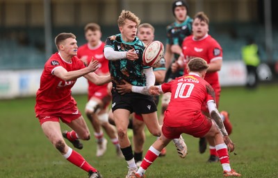 080226 - Ospreys U18 v Scarlets U18, WRU Regional Age Grade Championship - Cai Davies of Ospreys breaks for the line