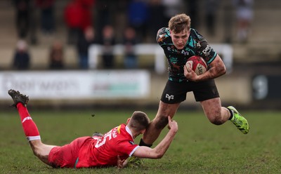 080226 - Ospreys U18 v Scarlets U18, WRU Regional Age Grade Championship - Zac Mizen of Ospreys takes on Rhys Wyatt of Scarlets