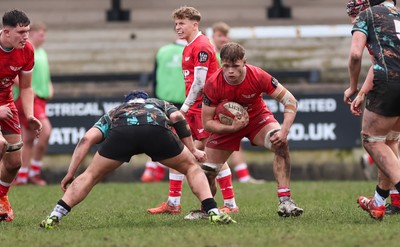 080226 - Ospreys U18 v Scarlets U18, WRU Regional Age Grade Championship - Keir Creasey of Scarlets looks to attack