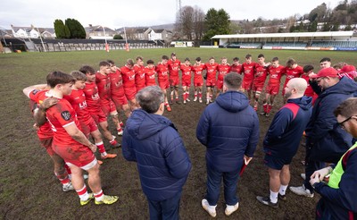 080226 - Ospreys U18 v Scarlets U18, WRU Regional Age Grade Championship - Scarlets huddle up at the end of the match