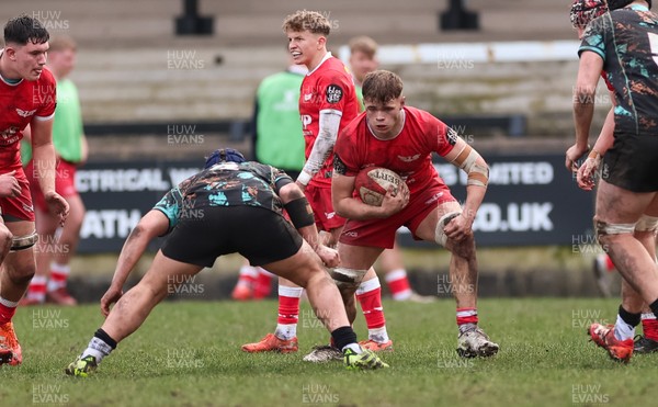 080226 - Ospreys U18 v Scarlets U18, WRU Regional Age Grade Championship - Keir Creasey of Scarlets looks to attack