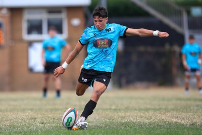 160826 - Ospreys U18 v Scarlets U18 - WRU Regional Age Grade Championship -Harrison Hook of Ospreys u18