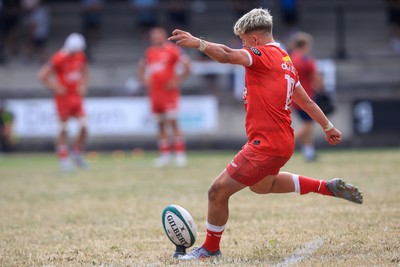 160826 - Ospreys U18 v Scarlets U18 - WRU Regional Age Grade Championship -Deio Thomas of Scarlets U18