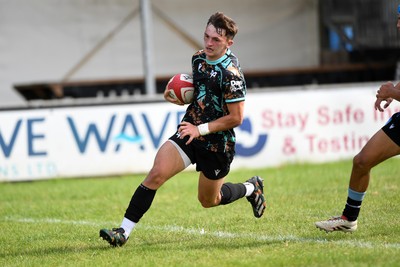 240825 - Ospreys U18s v Cardiff Rugby U18s - Cian Evans of Ospreys runs in to score a try 