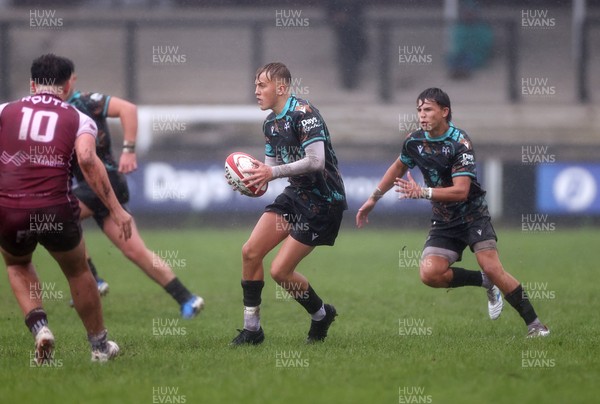140925 - Ospreys v RGC U18s - Cai Davies of Ospreys 
