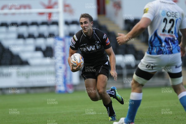 180812 - Bath v Ospreys - Preseason Friendly - Ashley Beck attacks the Bath defence