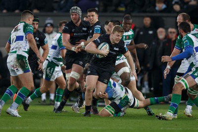 040323 - Ospreys v Benetton - United Rugby Championship - Keiran Williams of Ospreys looks for a gap