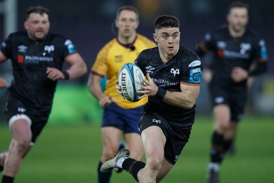 040323 - Ospreys v Benetton - United Rugby Championship - Reuben Morgan Williams of Ospreys on the attack