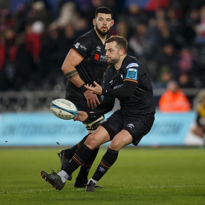 040323 - Ospreys v Benetton - United Rugby Championship - Stephen Myler of Ospreys passes the ball