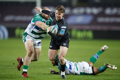 040323 - Ospreys v Benetton - United Rugby Championship - Jack Walsh of Ospreys