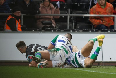 040323 - Ospreys v Benetton - United Rugby Championship - Reuben Morgan Williams of Ospreys scores a try