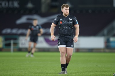 040323 - Ospreys v Benetton - United Rugby Championship - Garyn Phillips of Ospreys