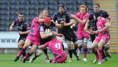 Ospreys v Blues 020411