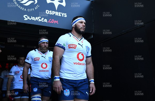 200522 - Ospreys v Vodacom Bulls - United Rugby Championship - Marcell Coetzee of Bulls leads out his side
