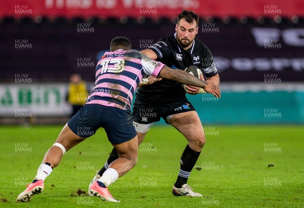 060119 - Ospreys v Cardiff Blues, Guinness PRO14 - Scott Baldwin of Ospreys  is tackled by Rey Lee-Lo of Cardiff Blues 