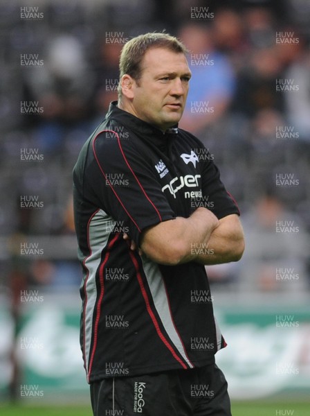 09.09.08 - Magners League Rugby Ospreys v Cardiff Blues Ospreys assistant coach Jon Humphries 