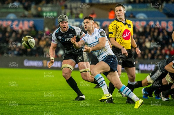 211219 - Ospreys v Cardiff Blues - Guinness PRO14 - Tomos Williams of Cardiff Blues passes the ball out 