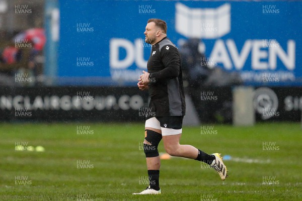 010124 - Ospreys v Cardiff Rugby - United Rugby Championship - Sam Parry of Ospreys warms up