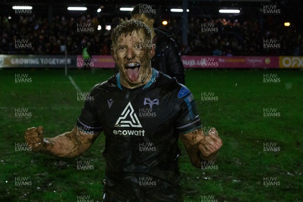 010124 - Ospreys v Cardiff Rugby - United Rugby Championship - Luke Davies of Ospreys celebrates at the end of the match