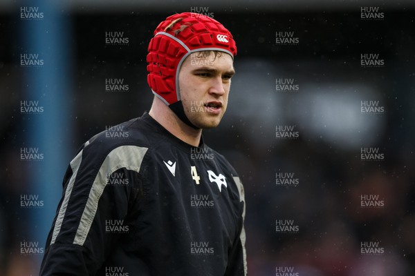 010124 - Ospreys v Cardiff Rugby - United Rugby Championship - James Fender of Ospreys during the warm up