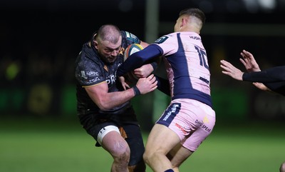 010126 - Ospreys v Cardiff Rugby, United Rugby Championship - Sam Parry of Ospreys takes on Callum Sheedy of Cardiff Rugby