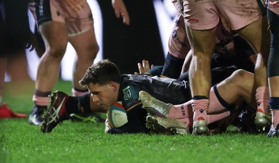 010126 - Ospreys v Cardiff Rugby, United Rugby Championship - Kieran Hardy of Ospreys scores the second try
