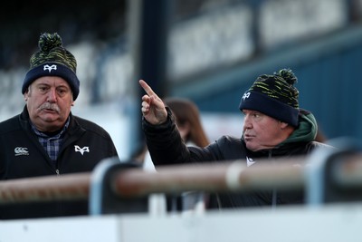 010126 - Ospreys v Cardiff Rugby - United Rugby Championship - Ospreys fans arrive at the Brewery Field