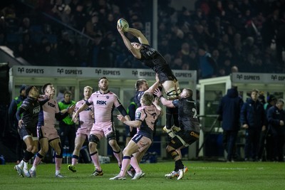 010126 - Ospreys v Cardiff Rugby - United Rugby Championship - Ryan Smith of Ospreys takes the ball from the kick off