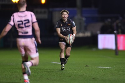 010126 - Ospreys v Cardiff Rugby - United Rugby Championship - Dan Edwards of Ospreys attacks Aled Davies of Cardiff Rugby