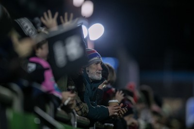 010126 - Ospreys v Cardiff Rugby - United Rugby Championship - Fans
