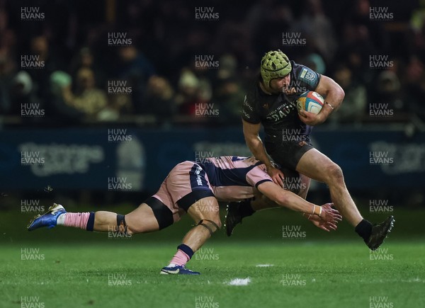 010126 - Ospreys v Cardiff Rugby, United Rugby Championship - Harri Deaves of Ospreys takes on Harri Millard of Cardiff Rugby