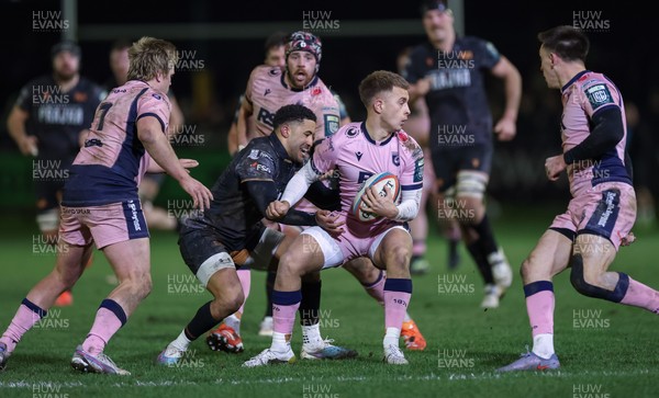 010126 - Ospreys v Cardiff Rugby, United Rugby Championship - Cam Winnet of Cardiff Rugby looks for support
