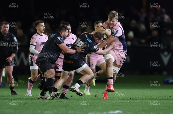 010126 - Ospreys v Cardiff Rugby, United Rugby Championship - Josh McNally of Cardiff Rugby takes on Dewi Lake of Ospreys