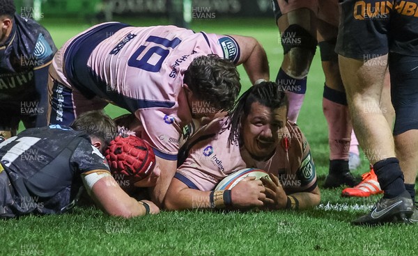 010126 - Ospreys v Cardiff Rugby, United Rugby Championship - Javan Sebastian of Cardiff Rugby scores try