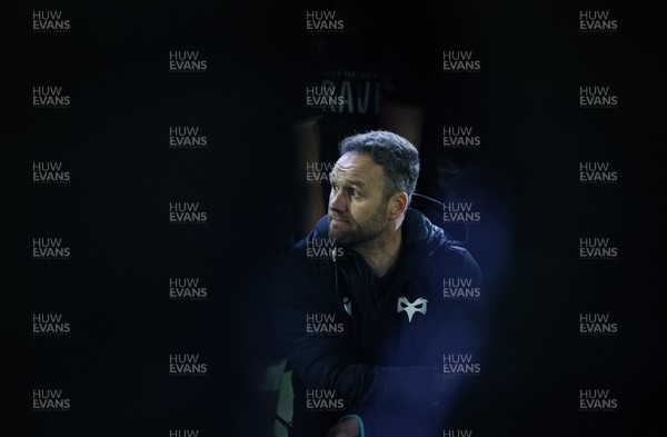 010126 - Ospreys v Cardiff Rugby, United Rugby Championship - Ospreys head coach Mark Jones speaks to the players at the end of the match